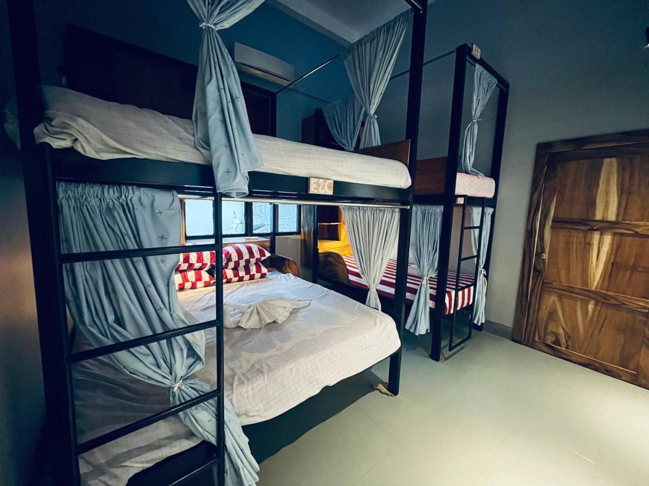 Hotel Por Chey à Battambang Extérieur photo